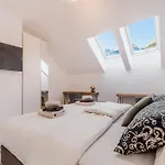 Alps2sea With Private Sauna