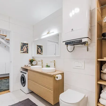 Alps2sea With Private Sauna Apartment